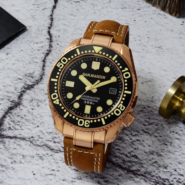 ⁦San Martin Diver Watch CuSn8 Bronze MM300 PT5000 Automatic Men Mechanical Watches Leather 300m Water Resistant Luminous Relojes⁩ - الصورة ⁦3⁩